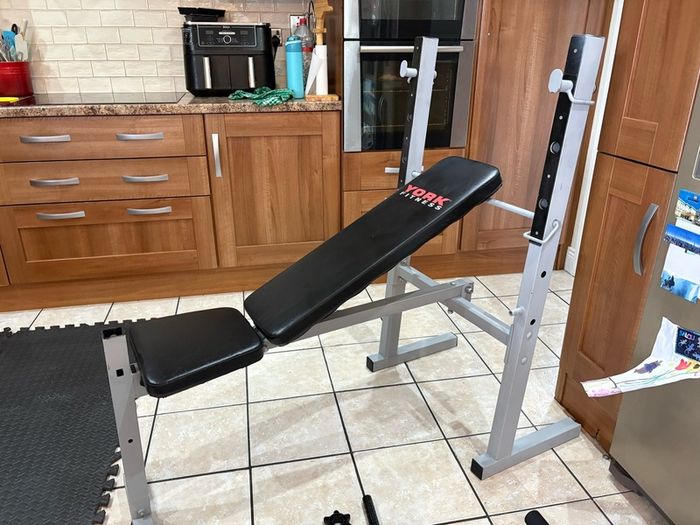 Weight Bench + Chin Up, 50kg Weight, Mats, Bars!
