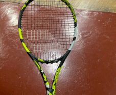 tennis racket