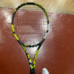 tennis racket