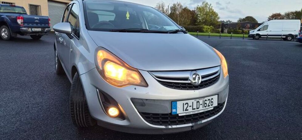 Vauxhall / Opel Corsa 2012 1.2 Petrol Manual Silver NCT & Taxed High Spec