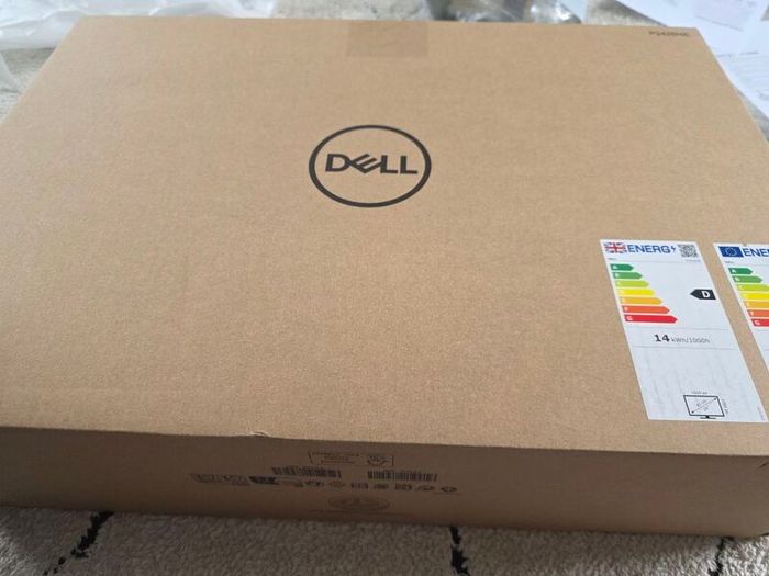 Dell monitor 2425HE with stand