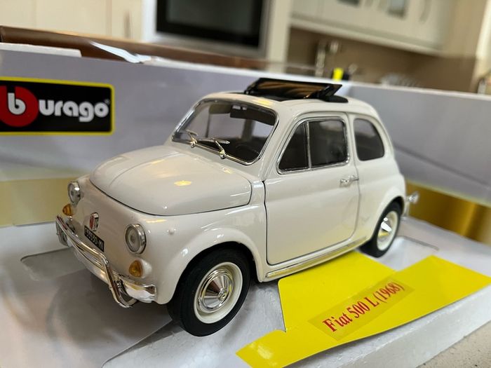 Fiat 500 L 1/16-1/8 burago