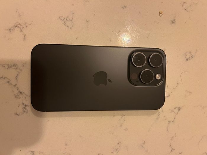 iPhone 15 Pro - Excellent condition