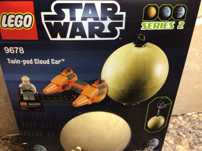 Star Wars twin pod cloud car & bespin Lego set no 9678 unopened and new