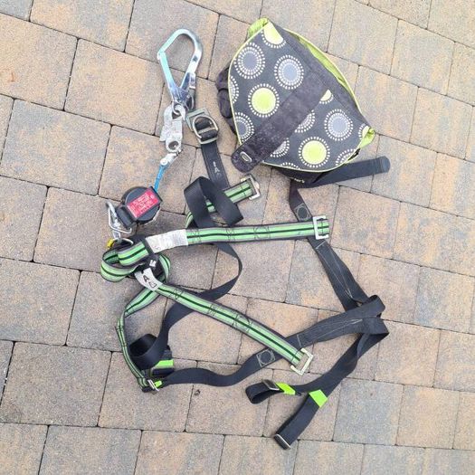 Complete Fall-Arrest Kit EN 361:2002 Full-Body Harness + Protecta M98-AD-10102 SRL  Inspection JRG