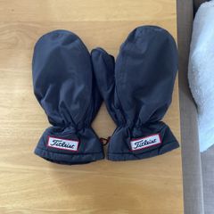 Titleist Winter Golf Mitts.