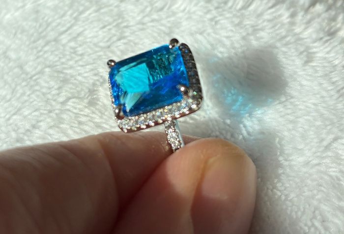 Size 10 blue ring