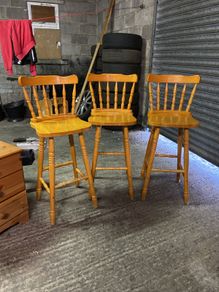 3 kitchen stools