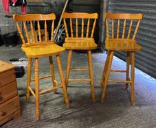 3 kitchen stools