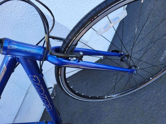 Carerra Gryphon Flatbar Road Bike In Excellent Condition. No Offers