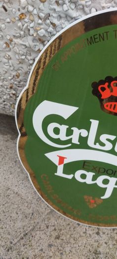 carslberg enamel sign ,very nice condition, sold as is,,lovely advertising display item for any man cave pub restaurant etc etc,,buyer collects or pays postage thank you,,