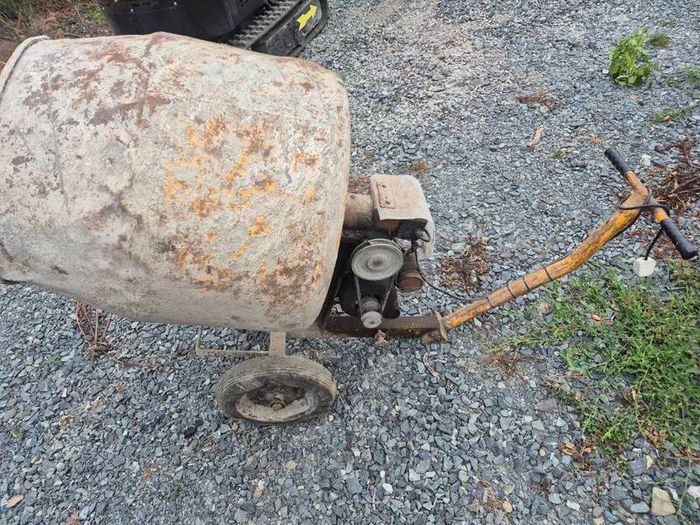 cement mixer