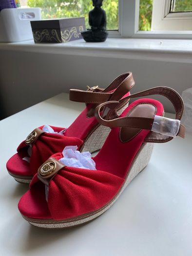 New ladies red wedges