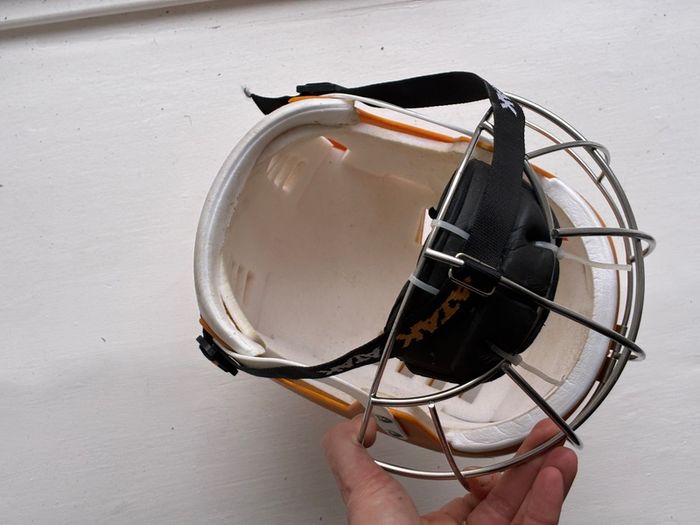 Helmet - hurling / camogie (size  Medium)