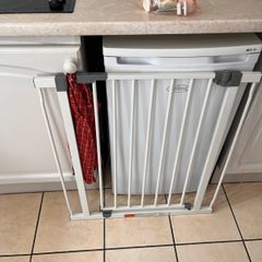 pressure fitted baby gate