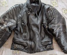 Akito leather jacket size 42