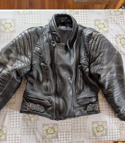 Akito leather jacket size 42