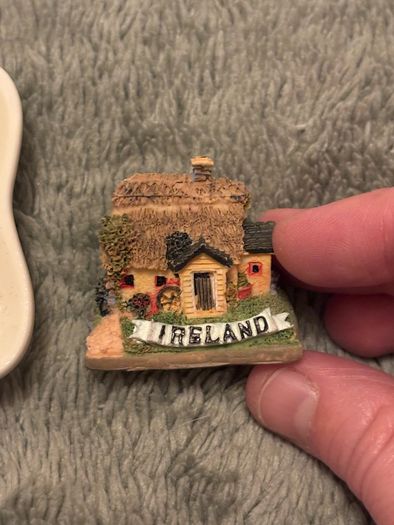 Small Shamrock shaped dish and miniature house decoration