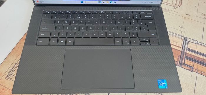 Dell workstation precision  5560 15 ich i7 32gb 512 4gb gpu