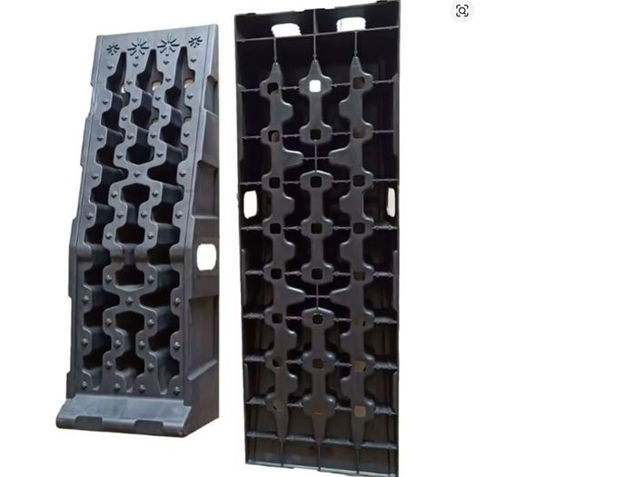 Heavy Duty 7 Ton Car Ramps Extra Wide, Non-Slip Plastic PP Vehicle Lifting Ramps for Cars, SUVs, Trucks and Vans  Pair of Low Rise Wide Car Lift Ramps