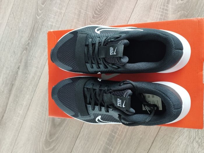 Womens Nike Trainers UK Size 5