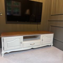 TV Bench / TV Stand / TV Cabinet
