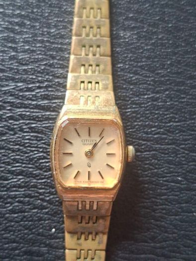 Lovely Vintage 1980's Ladie's Citizen Gold Plated Quartz Cocktail Japanese made Wristwatch