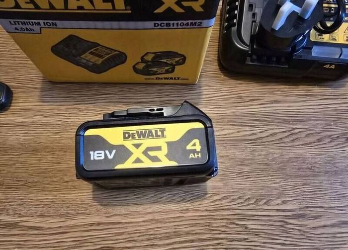 DeWALT 4AH 18V XR Battery And Multi Voltage 12V XR / 54V Flexvolt Charger. The Best A Professional Can Get. Closing down sale - all must go!.