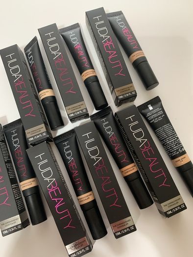 Brand new 100% genuine Huda beauty the overachiever full coverage concealers