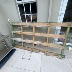 Large Wooden Crate (FREE)