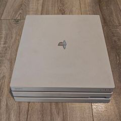 PS4 Pro White 1TB - Jailbroken