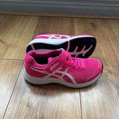Aasics Girls Runners Size 2