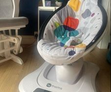Mamaroo free needs a CHARGER