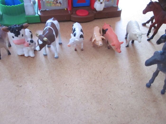 Fisher Price Farm House/Animals
