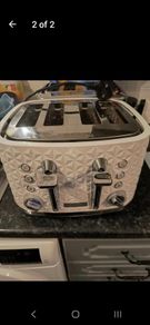 white toaster