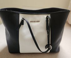 Micheal Kors handbag