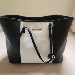 Micheal Kors handbag