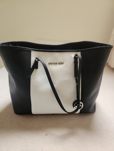 Micheal Kors handbag