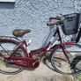 ladys bicycle Image 2