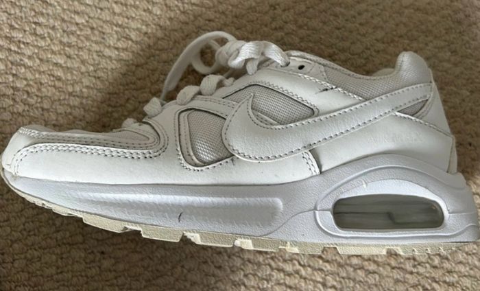 Nike Air Max Command White trainers UK 3 / EUR 35.5