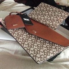 Dkny Travel Set