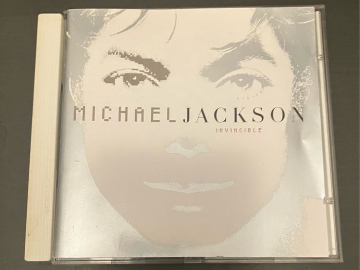 Michael Jackson - Invincible    CD