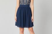 BRAND NEW Ladies Dress: Size 8 - Lovely for any Special Occasion