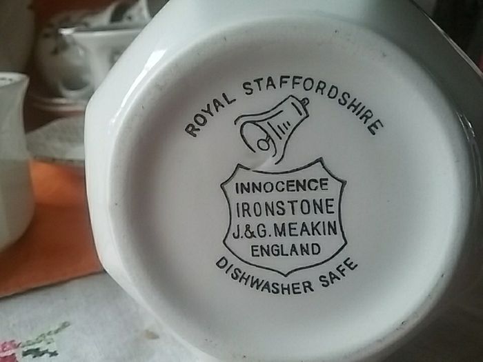 J. & G. Meakin "Innocense" Coffee Set