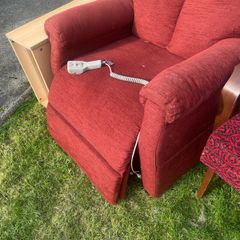 lift and tilt armchair