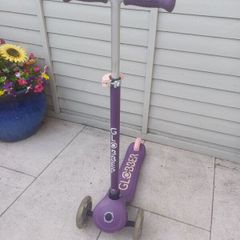 Child's scooter