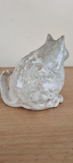 stoneware Cat