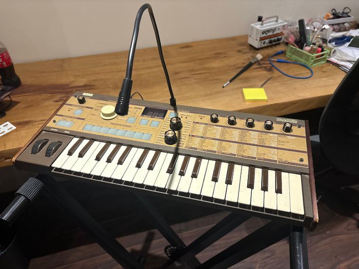 Korg microKORG Synthesizer