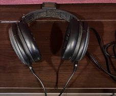 Sennheiser HD 580 Precision headphones