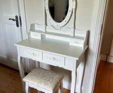 Vanity Unit with Lights